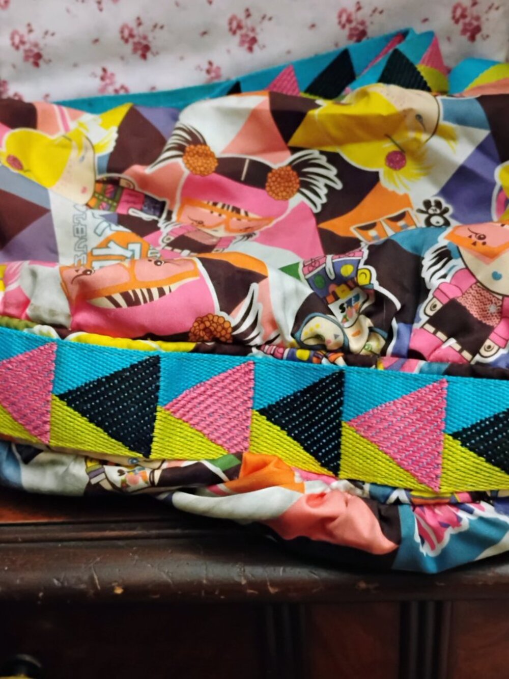 Harajuku Lovers Crossbody Purse - Picture 8 of 14